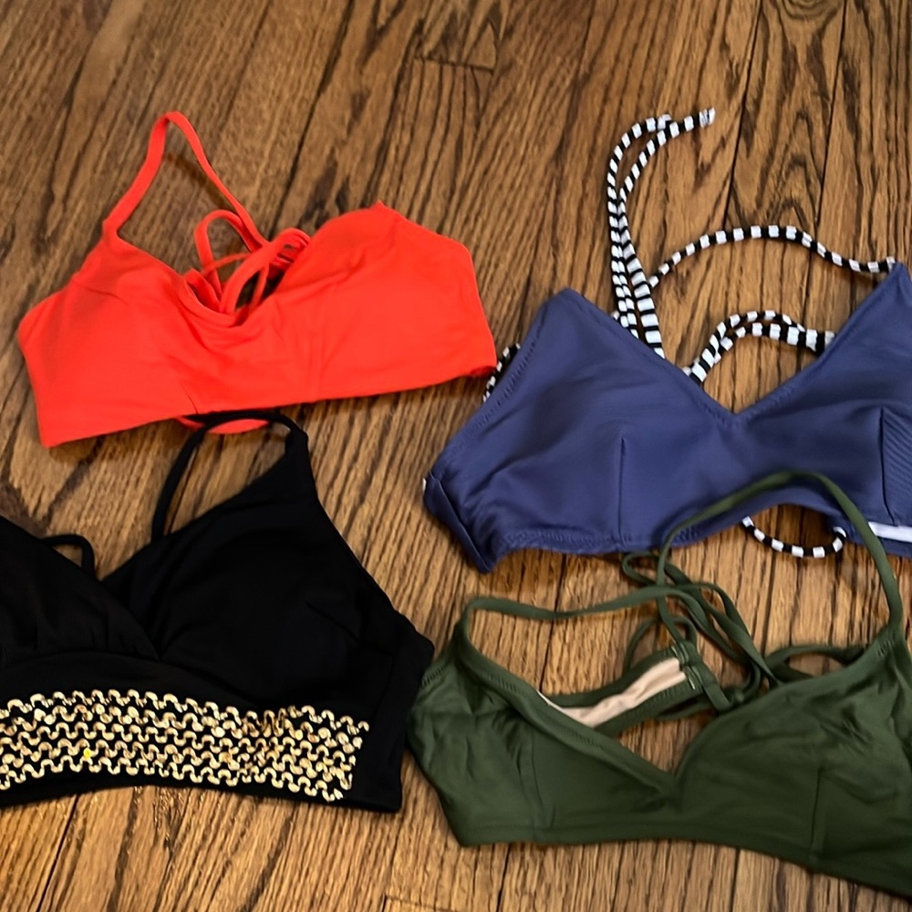 Bundle of 4 - Bathsuit tops